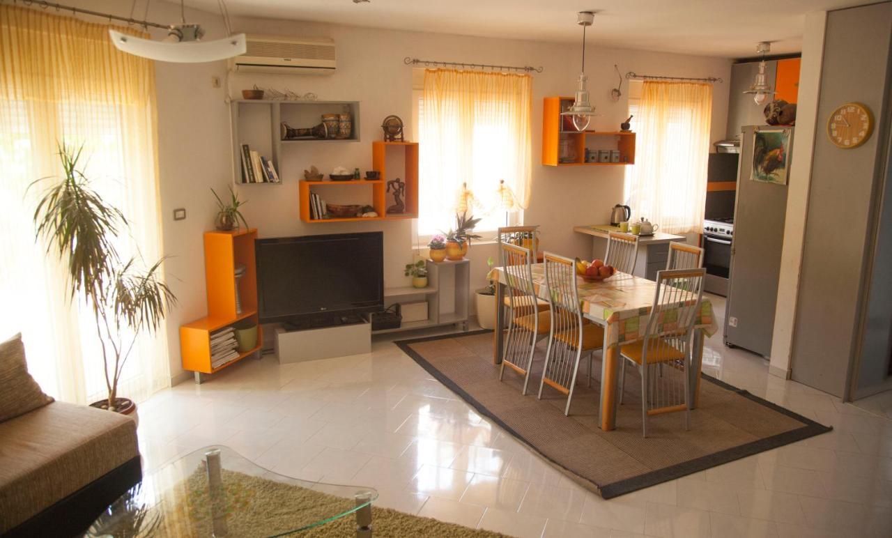 Mirta Apartments Family Farm บุดวา ภายนอก รูปภาพ